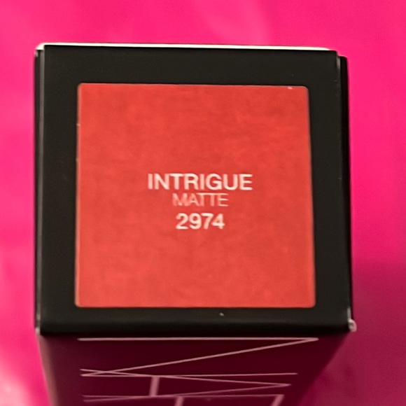 NEW NARS 2974 Intrigue matte lipstick 💄 NEW scarlet red BNIB NEW - Picture 2 of 13